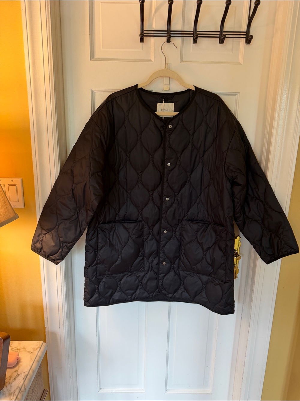 Everlane Black Quilted Puffer Jacket for women